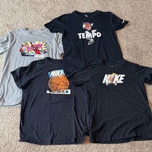 Nike Kids XL Graphic T-Shirts - Black & Gray